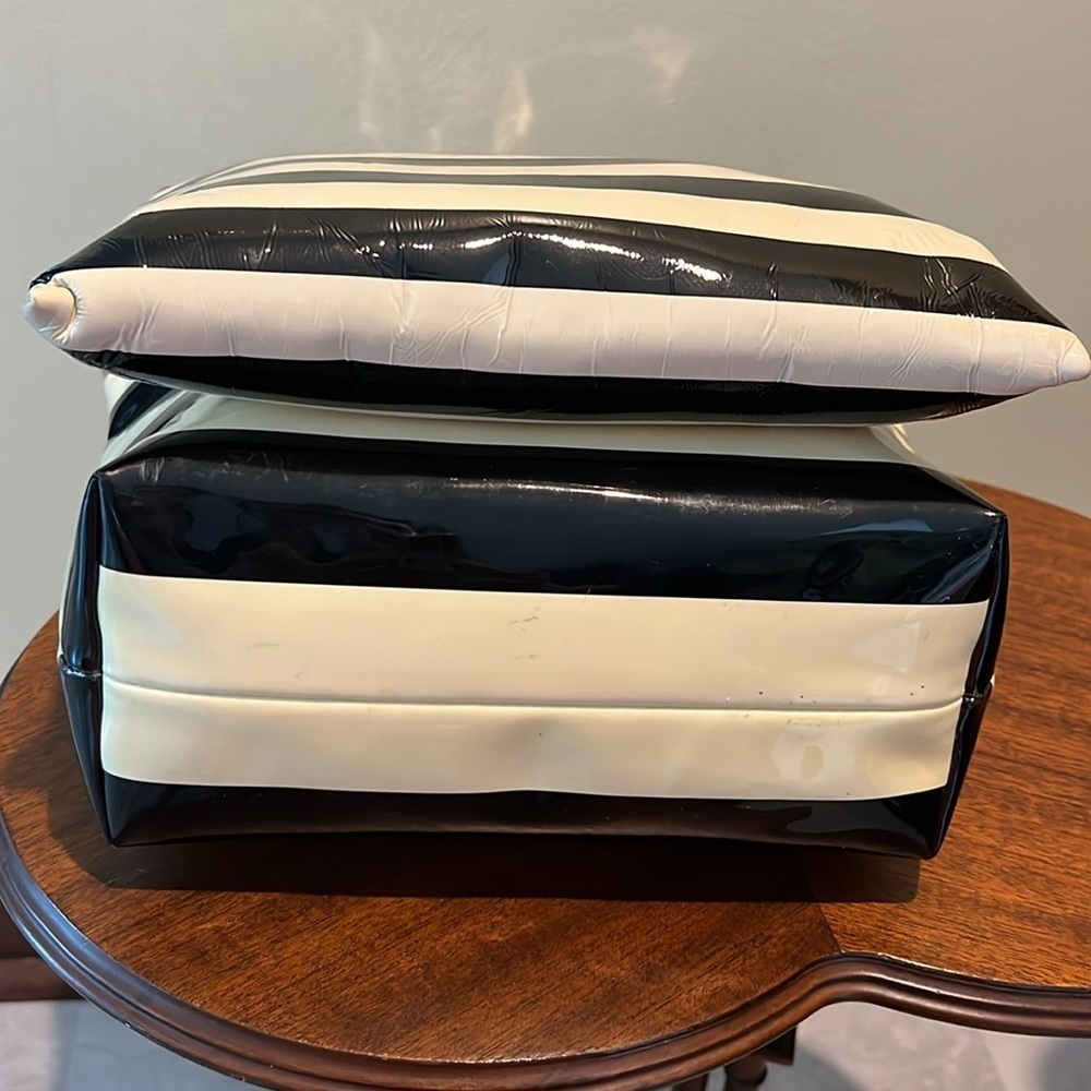 Kate Spade Vintage Striped duo shoulder bag & Zipper Pouch patent leather EUC - Picture 11 of 17